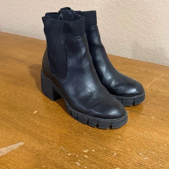 Black Ankle Boots - Picture 2 of 2